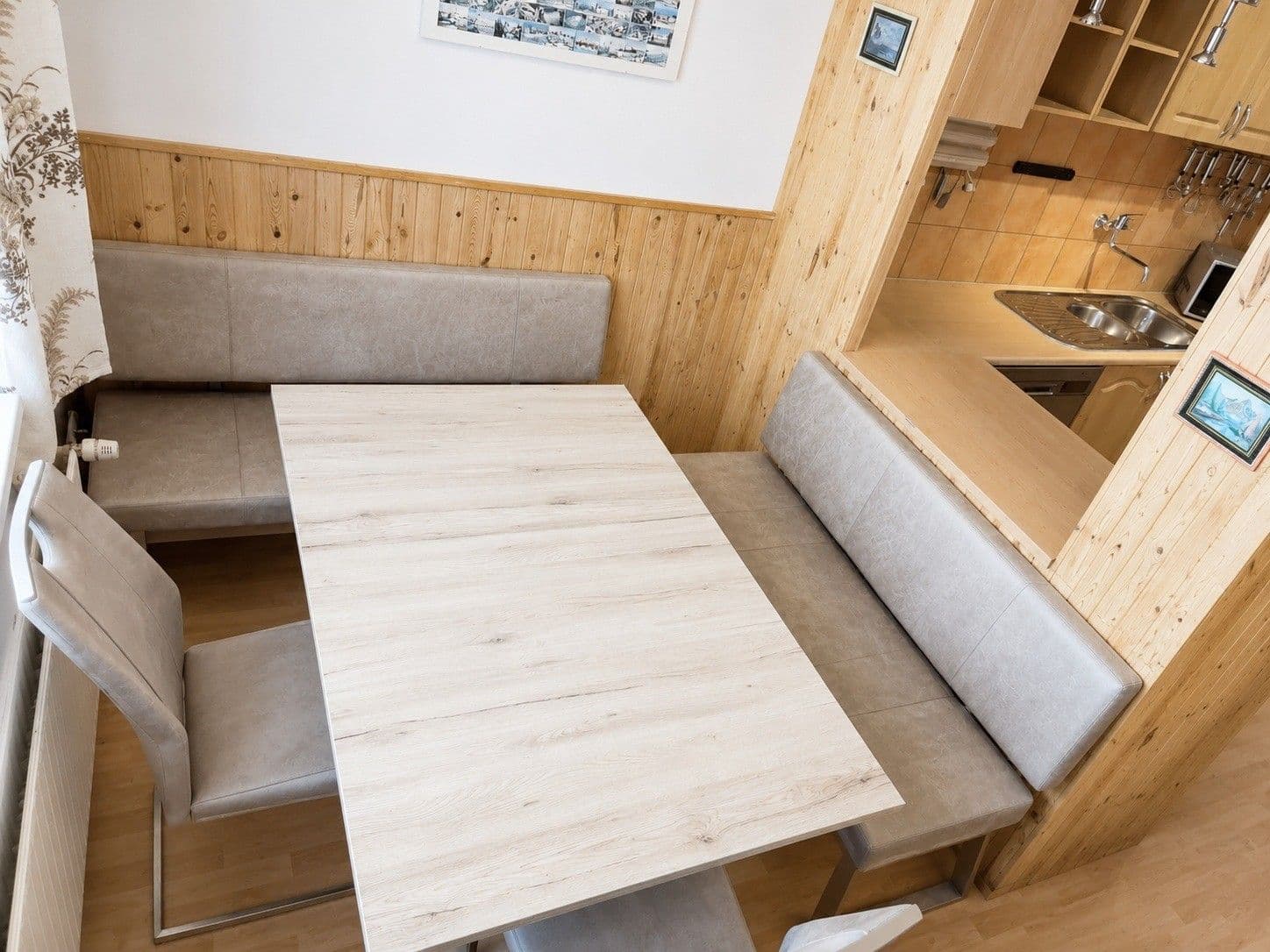 Prenájom bytu 2-izbový 97 m², Pod Třebešínem, Praha, Praha Prenájom bytu 2-izbový 97 m², Pod Třebešínem, Praha, Praha
