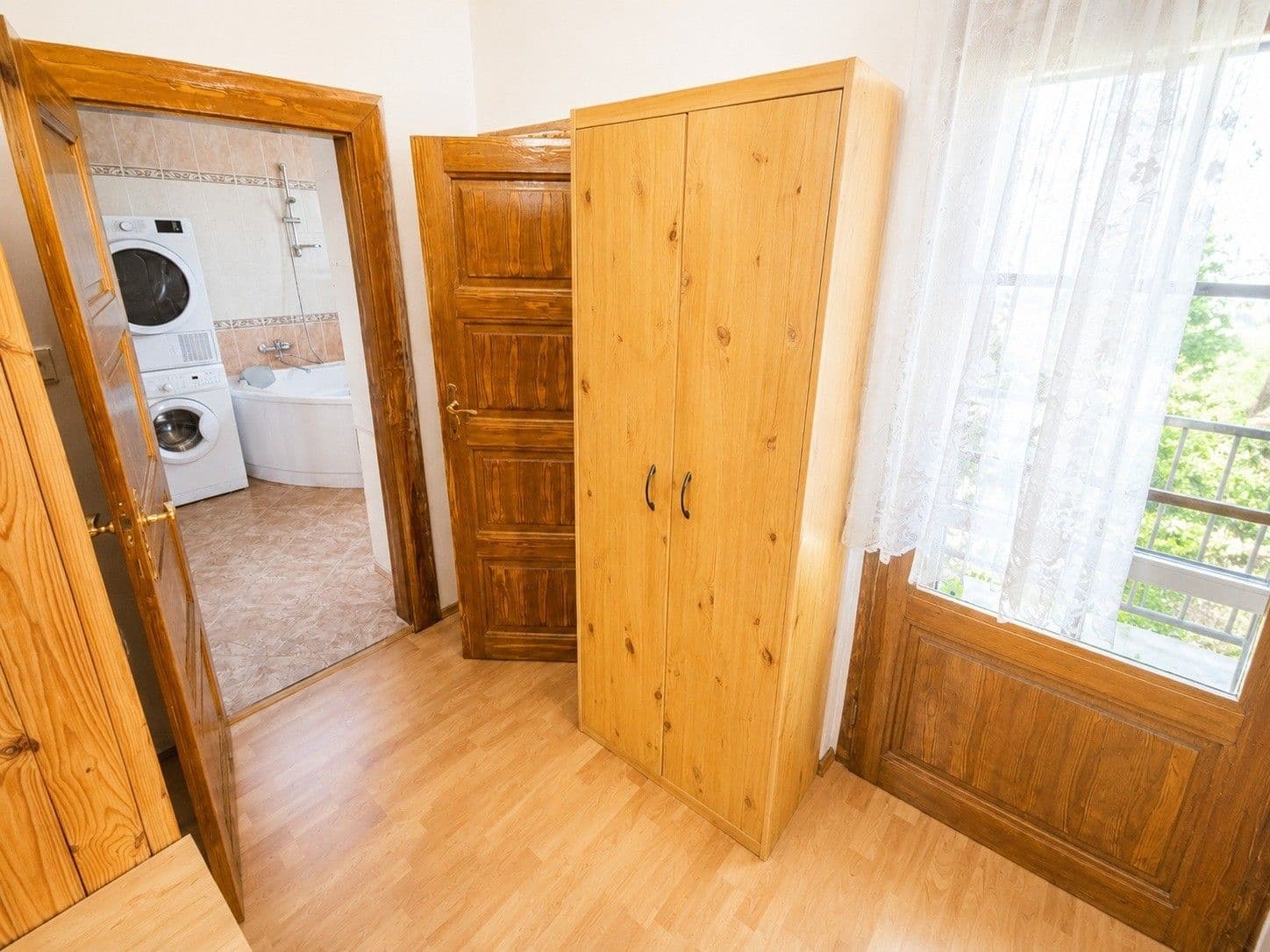 Prenájom bytu 2-izbový 97 m², Pod Třebešínem, Praha, Praha Prenájom bytu 2-izbový 97 m², Pod Třebešínem, Praha, Praha