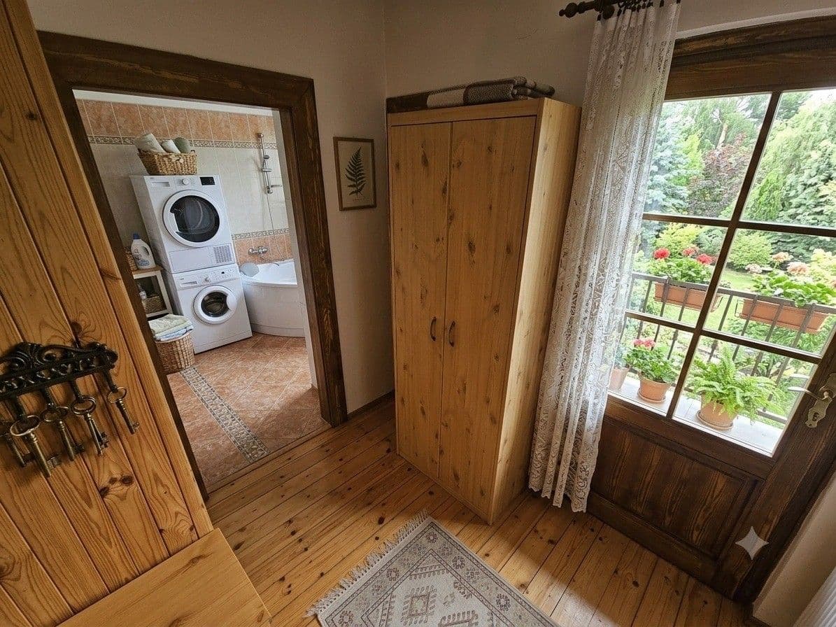 Prenájom bytu 2-izbový 97 m², Pod Třebešínem, Praha, Praha Prenájom bytu 2-izbový 97 m², Pod Třebešínem, Praha, Praha