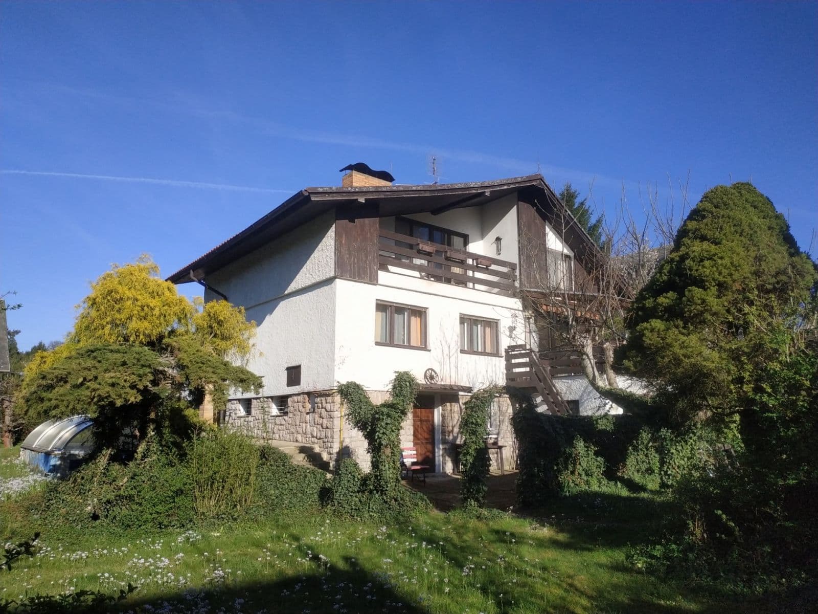 Predaj domu 118 m², pozemok 669 m², Lesní, Zadní Třebaň, Středočeský kraj Predaj domu 118 m², pozemok 669 m², Lesní, Zadní Třebaň, Středočeský kraj
