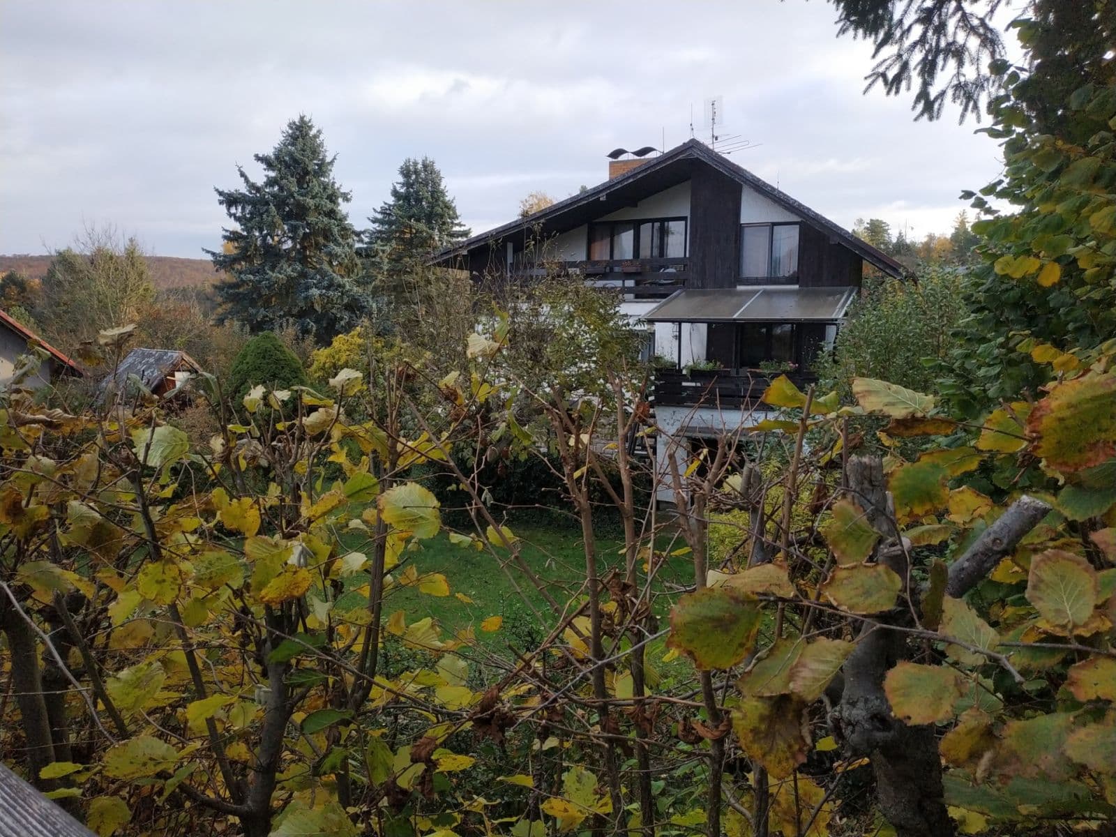 Predaj domu 118 m², pozemok 669 m², Lesní, Zadní Třebaň, Středočeský kraj Predaj domu 118 m², pozemok 669 m², Lesní, Zadní Třebaň, Středočeský kraj