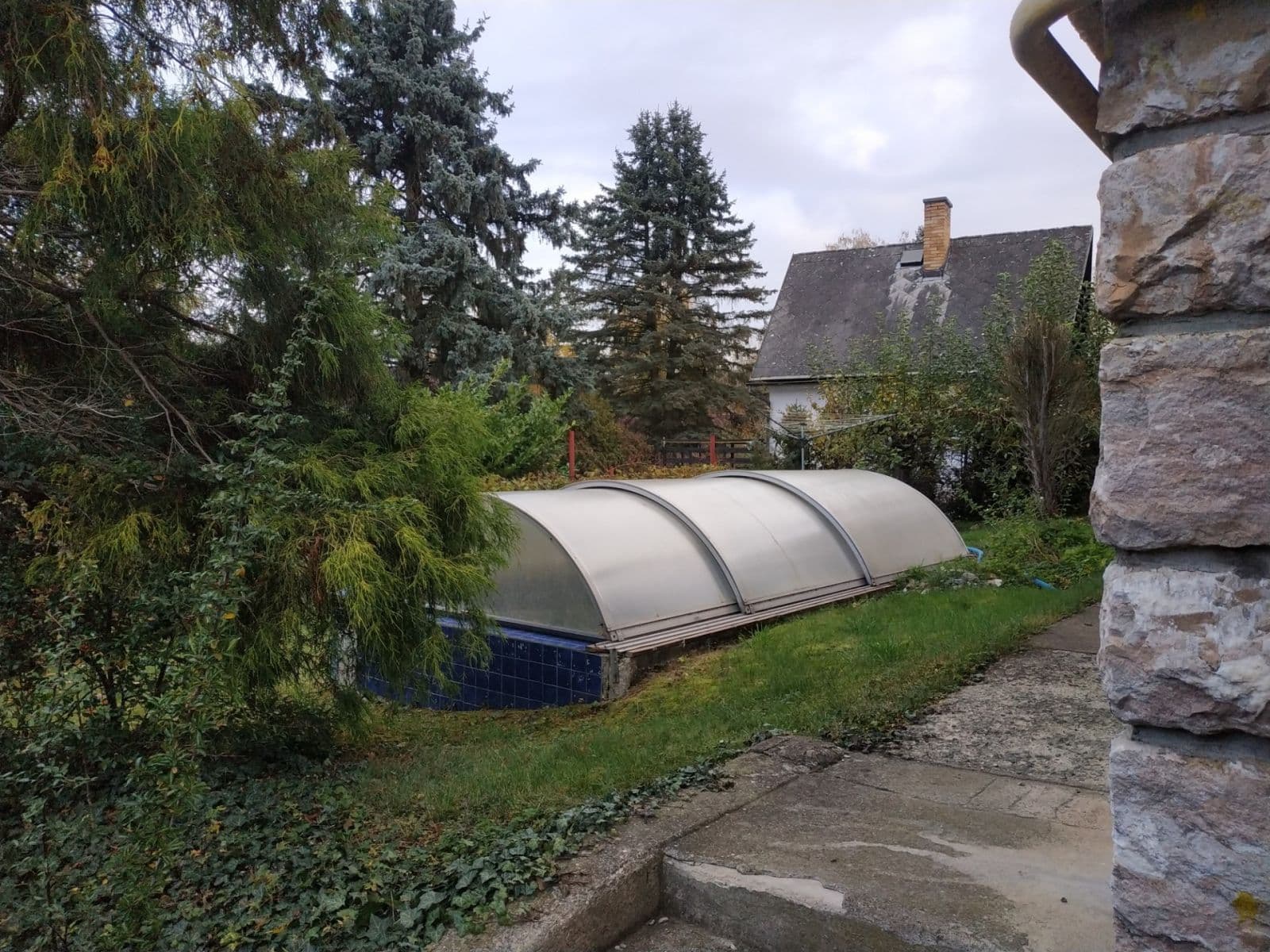 Predaj domu 118 m², pozemok 669 m², Lesní, Zadní Třebaň, Středočeský kraj Predaj domu 118 m², pozemok 669 m², Lesní, Zadní Třebaň, Středočeský kraj