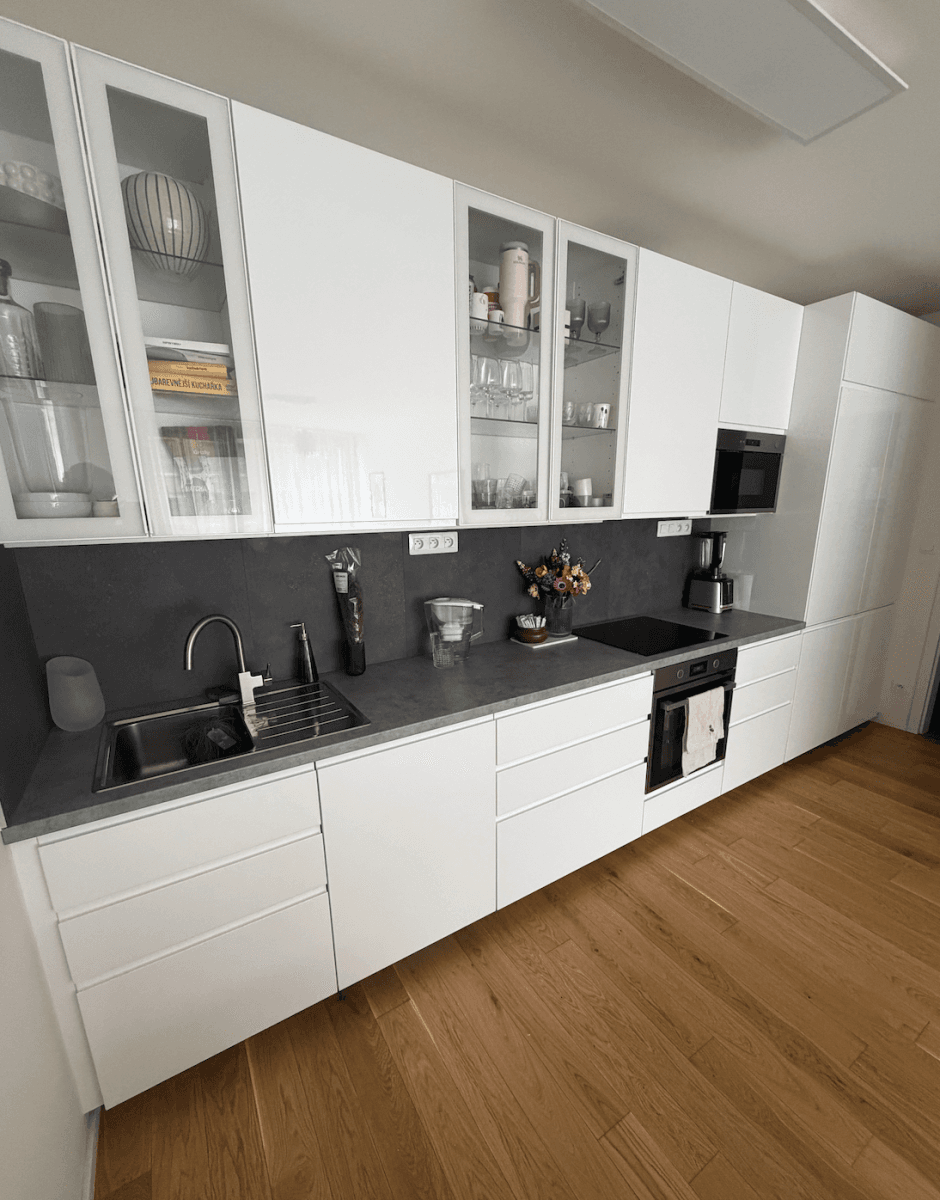 Prenájom bytu 2-izbový 64 m², Toyen, Praha, Praha Prenájom bytu 2-izbový 64 m², Toyen, Praha, Praha