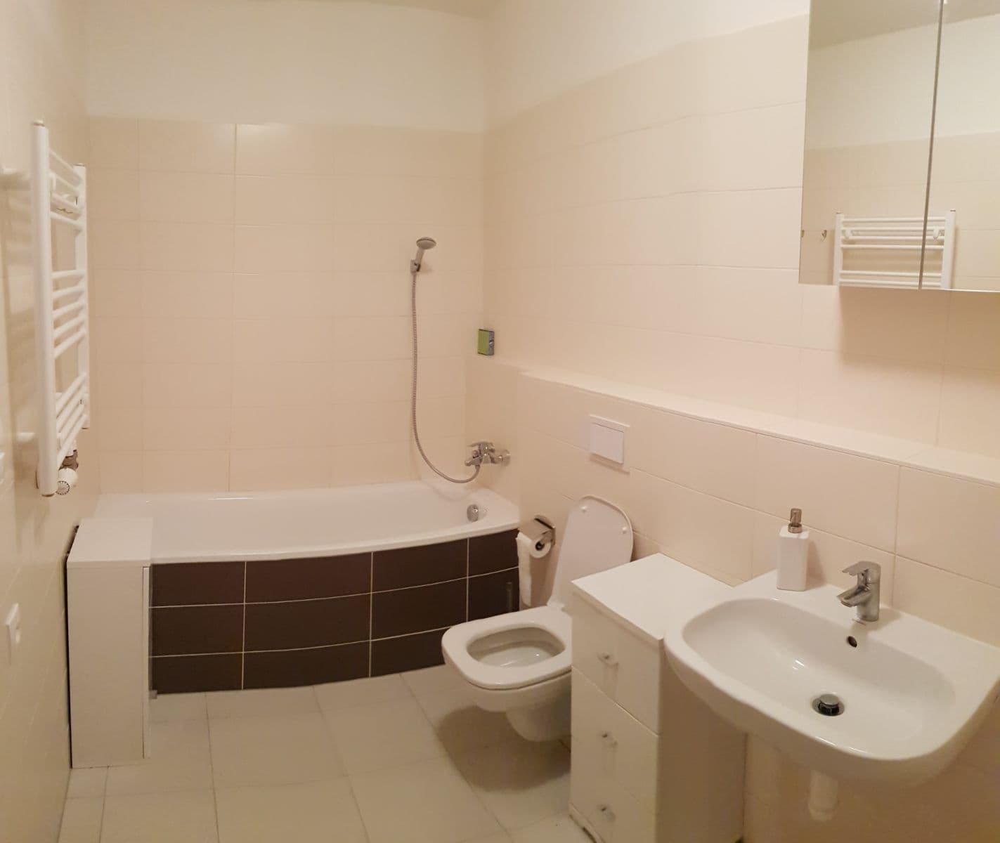 Prenájom bytu 1-izbový 32 m², Václava Trojana, Praha, Praha Prenájom bytu 1-izbový 32 m², Václava Trojana, Praha, Praha