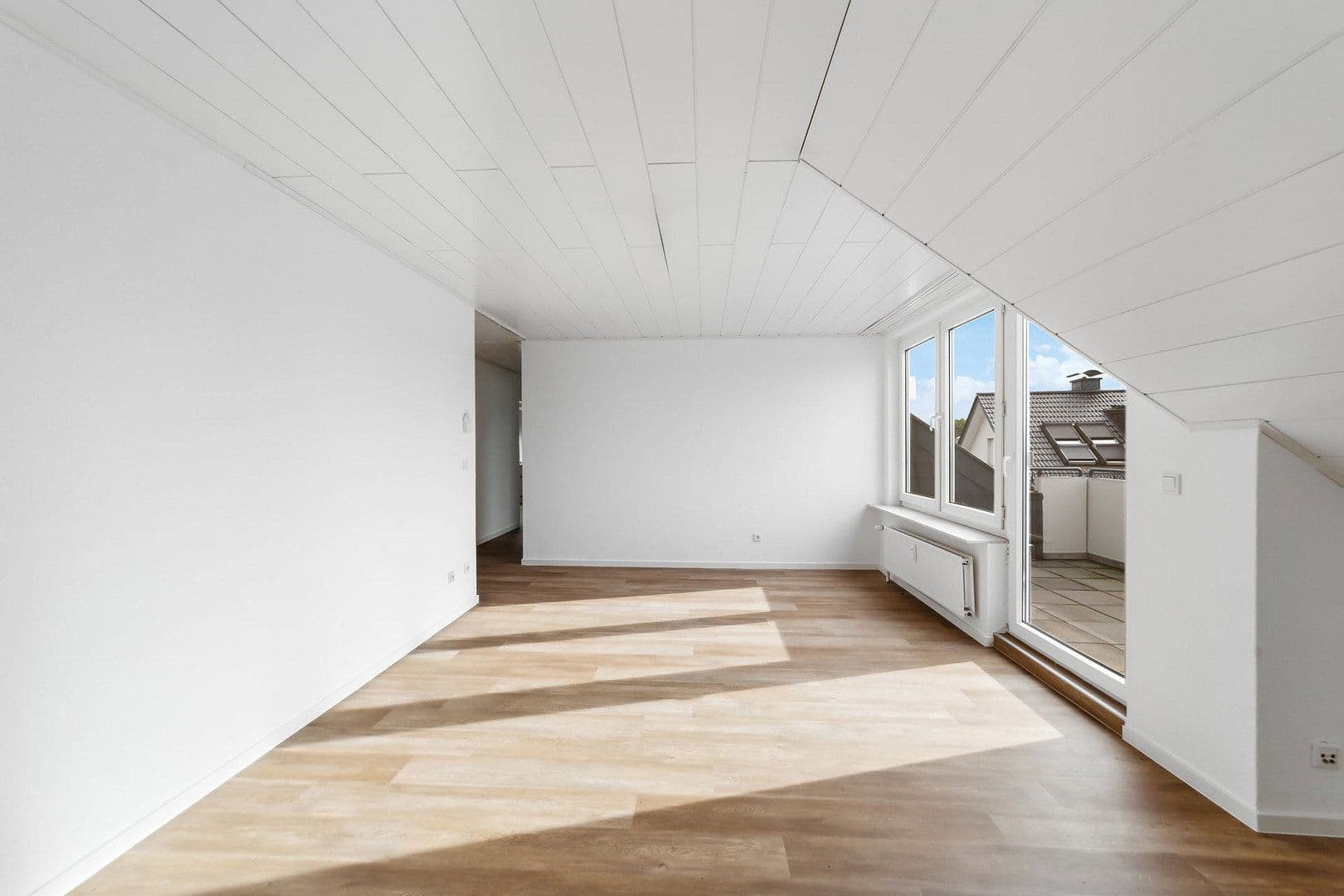 Prenájom bytu 3-izbový 80 m², Osnabrück, Dolné Sasko Prenájom bytu 3-izbový 80 m², Osnabrück, Dolné Sasko