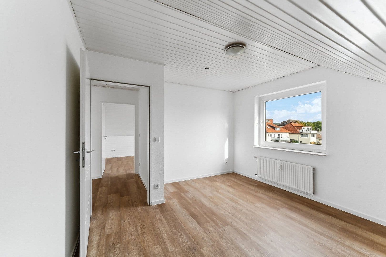 Prenájom bytu 3-izbový 80 m², Osnabrück, Dolné Sasko Prenájom bytu 3-izbový 80 m², Osnabrück, Dolné Sasko