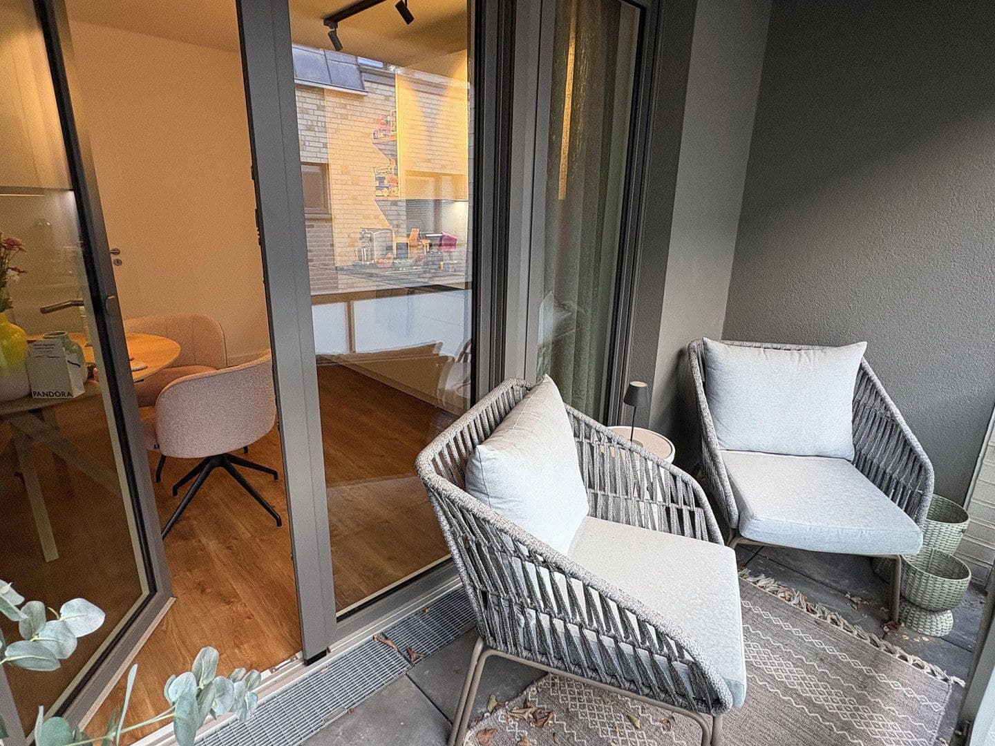 Prenájom bytu 2-izbový 72 m², Uhlenhorster Weg 31B, Hamburg, Hamburg Prenájom bytu 2-izbový 72 m², Uhlenhorster Weg 31B, Hamburg, Hamburg