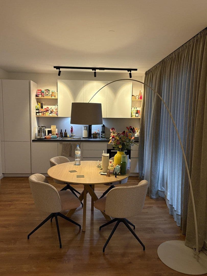 Prenájom bytu 2-izbový 72 m², Uhlenhorster Weg 31B, Hamburg, Hamburg Prenájom bytu 2-izbový 72 m², Uhlenhorster Weg 31B, Hamburg, Hamburg