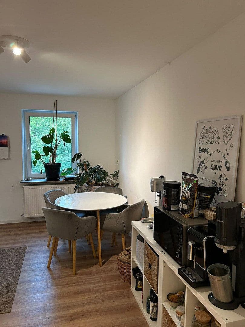 Prenájom bytu 2-izbový 64 m², Krughütter Straße 57, Saarbrücken, Sársko Prenájom bytu 2-izbový 64 m², Krughütter Straße 57, Saarbrücken, Sársko
