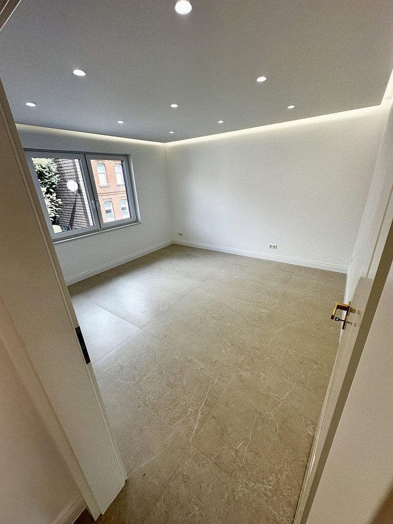 Prenájom bytu 3-izbový 70 m², Königstraße 17, Oberhausen, Severné Porýnie - Westfálsko Prenájom bytu 3-izbový 70 m², Königstraße 17, Oberhausen, Severné Porýnie - Westfálsko