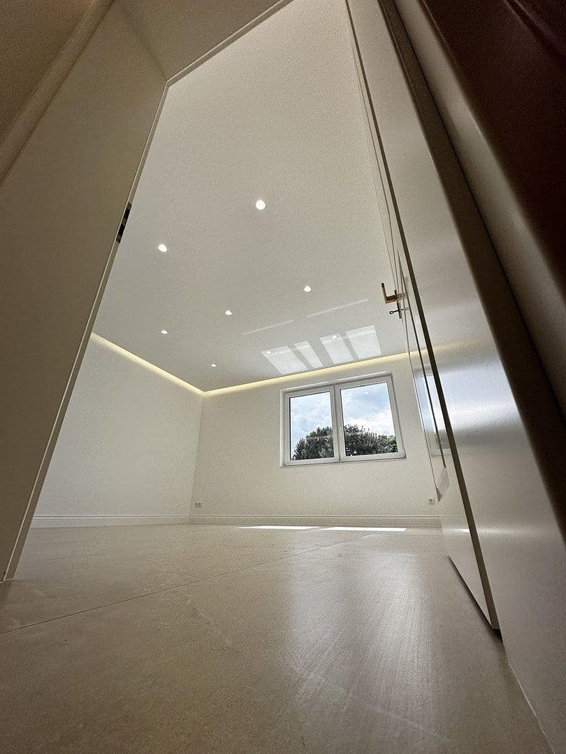 Prenájom bytu 3-izbový 70 m², Königstraße 17, Oberhausen, Severné Porýnie - Westfálsko Prenájom bytu 3-izbový 70 m², Königstraße 17, Oberhausen, Severné Porýnie - Westfálsko