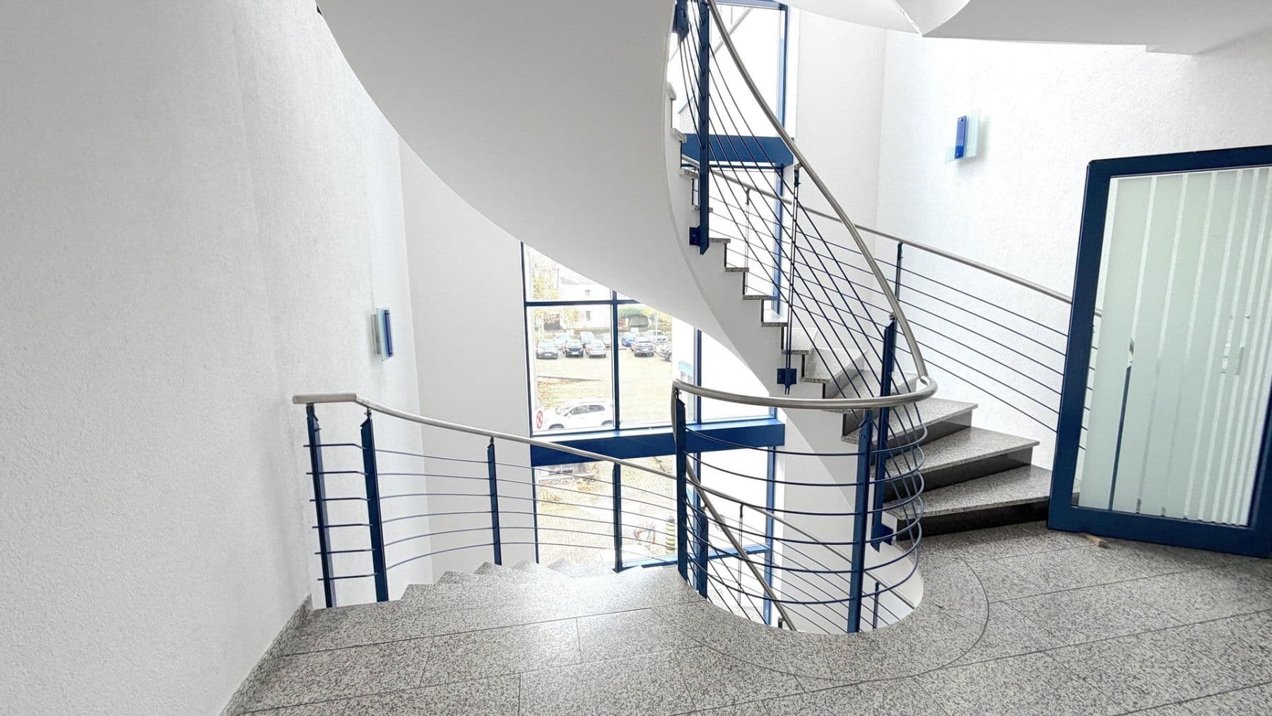 Prenájom kancelárie 1.400 m², Walderdorffstr. 10, Limburg an der Lahn, Hesensko Prenájom kancelárie 1.400 m², Walderdorffstr. 10, Limburg an der Lahn, Hesensko