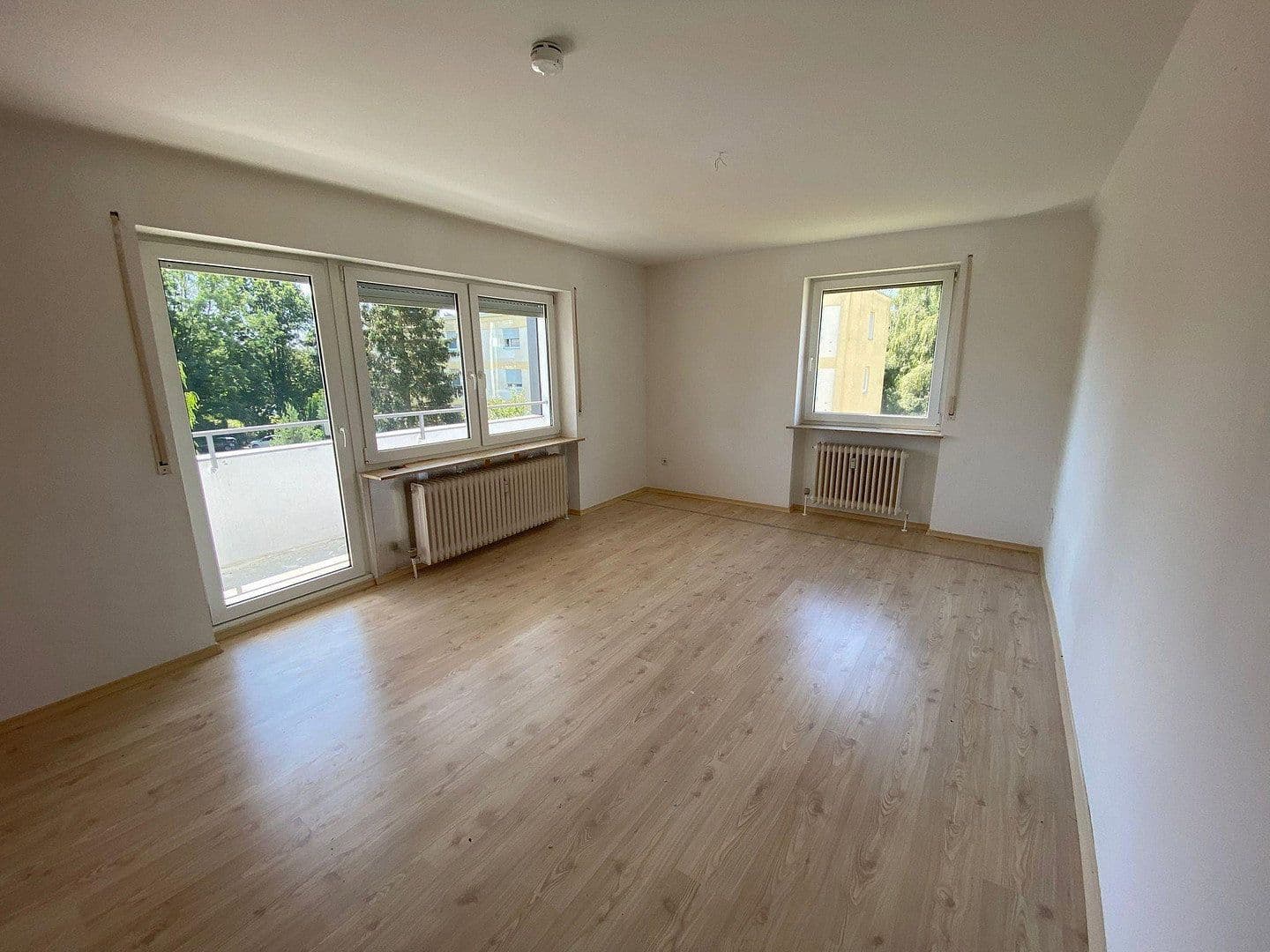 Prenájom bytu 3-izbový 80 m², Jean-Paul-Allee 1, Neustadt bei Coburg, Bavorsko Prenájom bytu 3-izbový 80 m², Jean-Paul-Allee 1, Neustadt bei Coburg, Bavorsko
