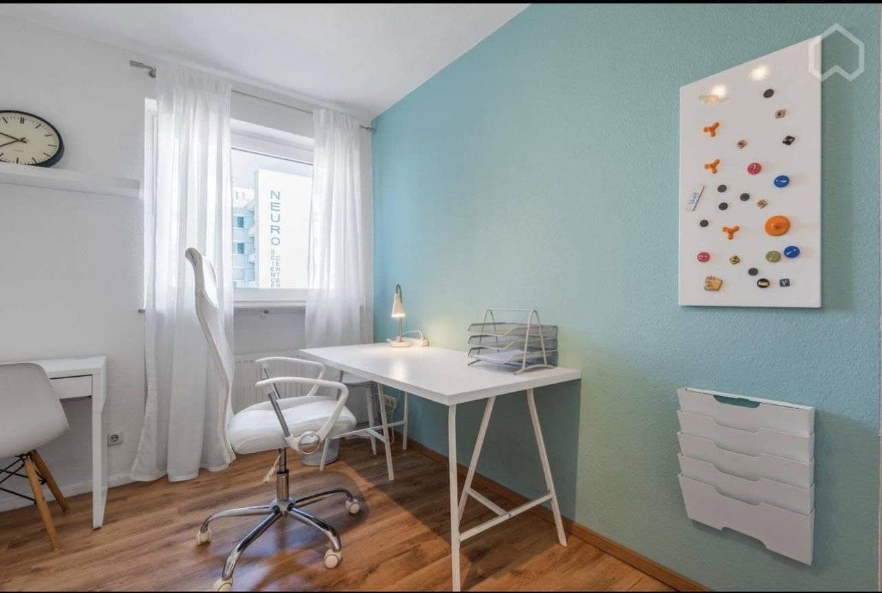 Prenájom bytu 3-izbový 66 m², Heinrich-Hoffmann-Straße 14, Frankfurt am Main, Hesensko Prenájom bytu 3-izbový 66 m², Heinrich-Hoffmann-Straße 14, Frankfurt am Main, Hesensko