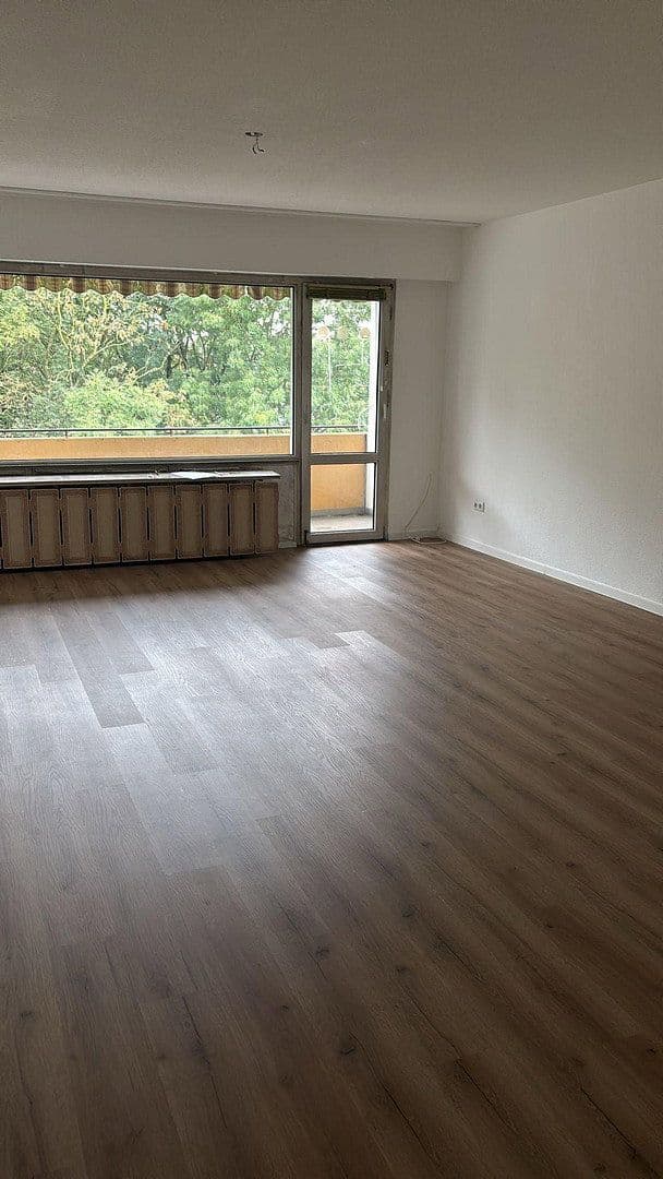 Prenájom bytu 3-izbový 84 m², Kerpen, Severné Porýnie - Westfálsko Prenájom bytu 3-izbový 84 m², Kerpen, Severné Porýnie - Westfálsko