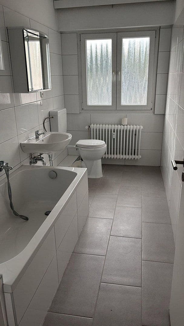 Prenájom bytu 3-izbový 84 m², Kerpen, Severné Porýnie - Westfálsko Prenájom bytu 3-izbový 84 m², Kerpen, Severné Porýnie - Westfálsko