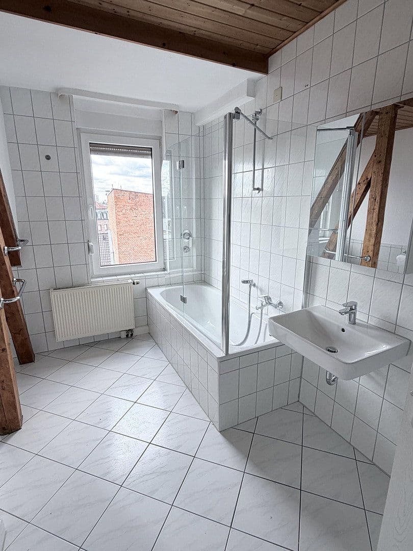 Prenájom bytu 2-izbový 62 m², Sandratstraße, Nürnberg, Bavorsko Prenájom bytu 2-izbový 62 m², Sandratstraße, Nürnberg, Bavorsko