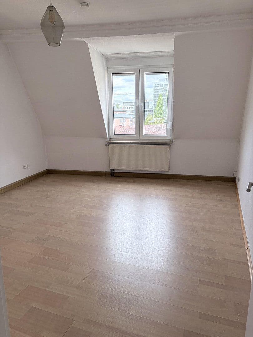 Prenájom bytu 2-izbový 62 m², Sandratstraße, Nürnberg, Bavorsko Prenájom bytu 2-izbový 62 m², Sandratstraße, Nürnberg, Bavorsko