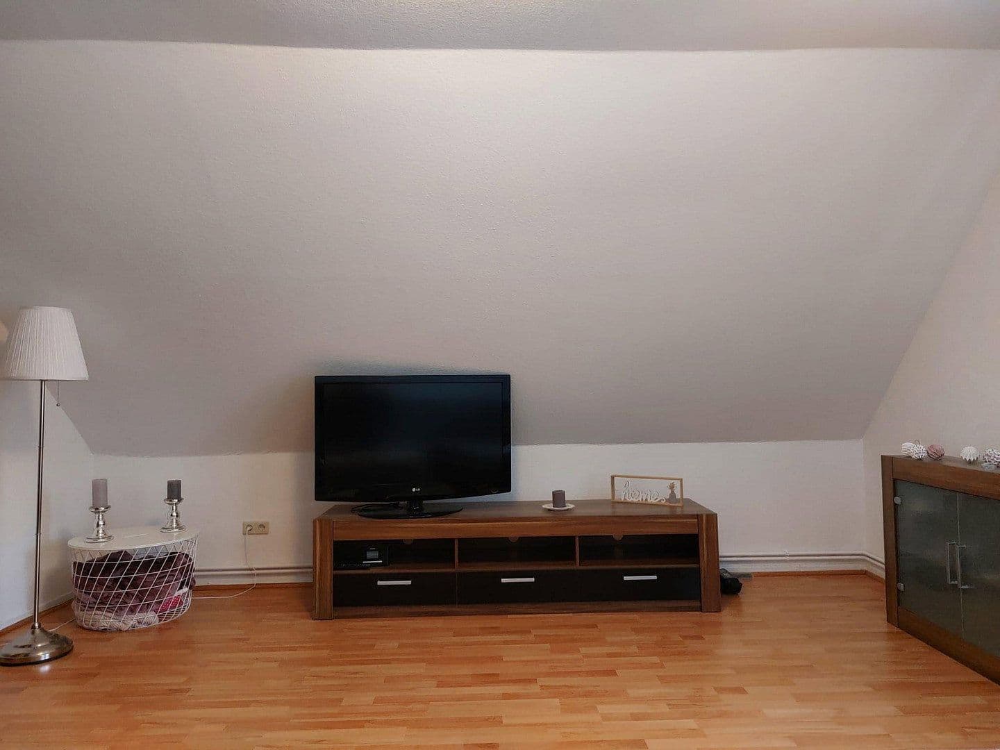 Prenájom bytu 2-izbový 75 m², Alte Dorfstraße 1D, Seesen, Dolné Sasko Prenájom bytu 2-izbový 75 m², Alte Dorfstraße 1D, Seesen, Dolné Sasko