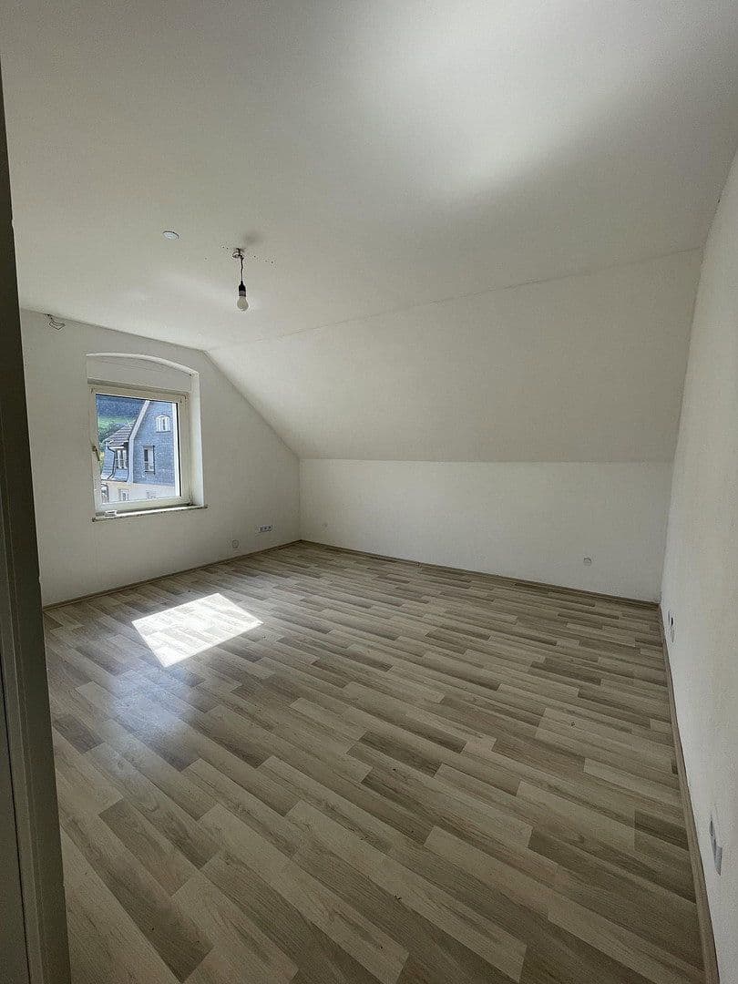 Prenájom bytu 3-izbový 63 m², Heinrichstraße 3, Plettenberg, Severné Porýnie - Westfálsko Prenájom bytu 3-izbový 63 m², Heinrichstraße 3, Plettenberg, Severné Porýnie - Westfálsko