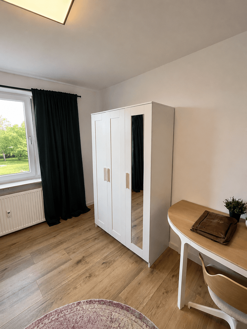 Prenájom bytu 1-izbový 27 m², Erlangen, Bavorsko Prenájom bytu 1-izbový 27 m², Erlangen, Bavorsko