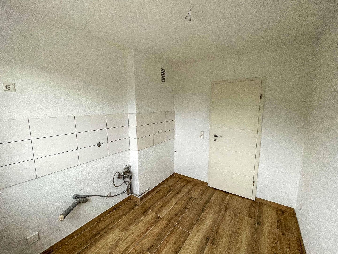 Prenájom bytu 3-izbový 60 m², Vöhrumer Straße 165, Peine, Dolné Sasko Prenájom bytu 3-izbový 60 m², Vöhrumer Straße 165, Peine, Dolné Sasko