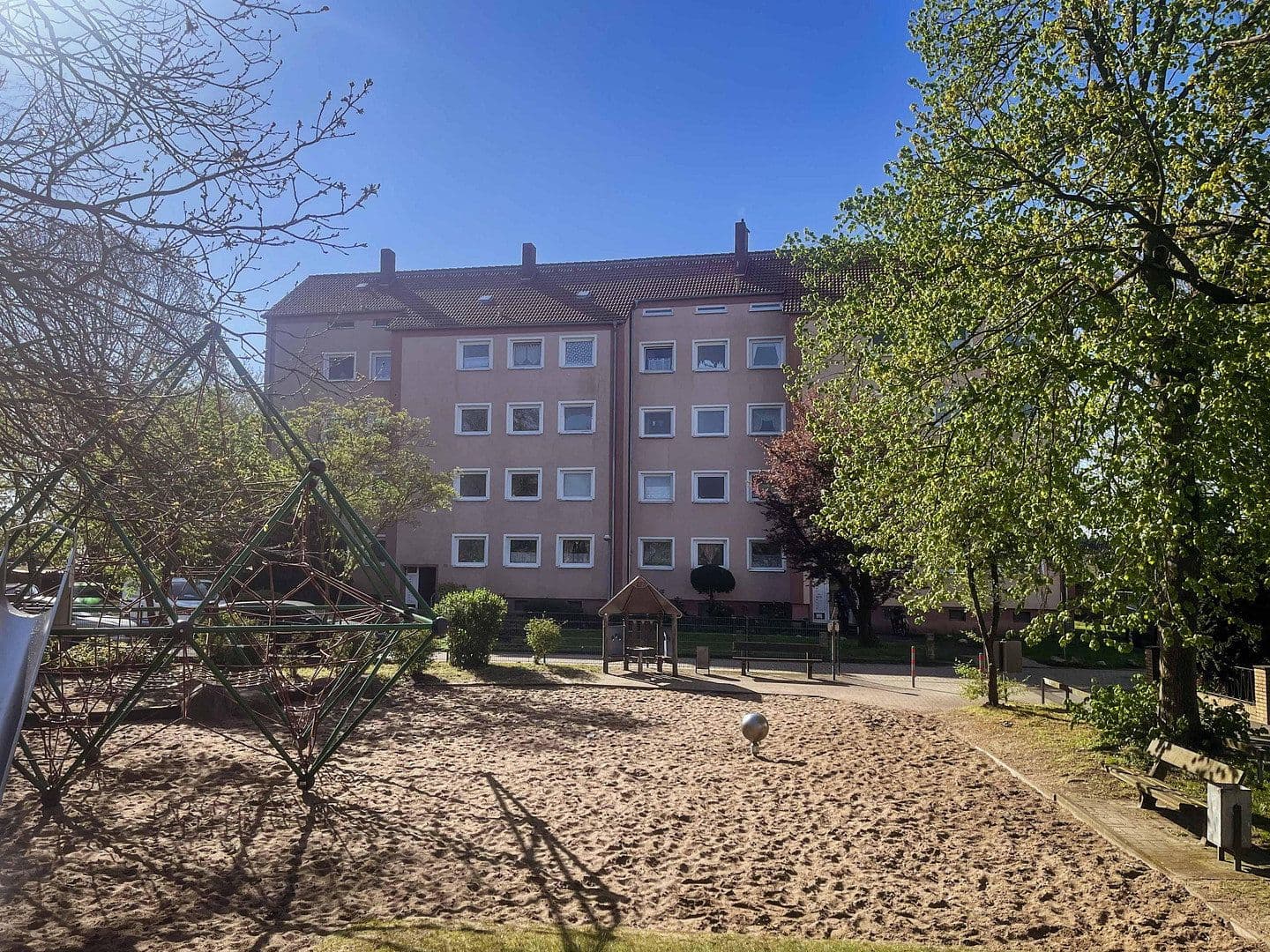 Prenájom bytu 3-izbový 60 m², Vöhrumer Straße 165, Peine, Dolné Sasko Prenájom bytu 3-izbový 60 m², Vöhrumer Straße 165, Peine, Dolné Sasko