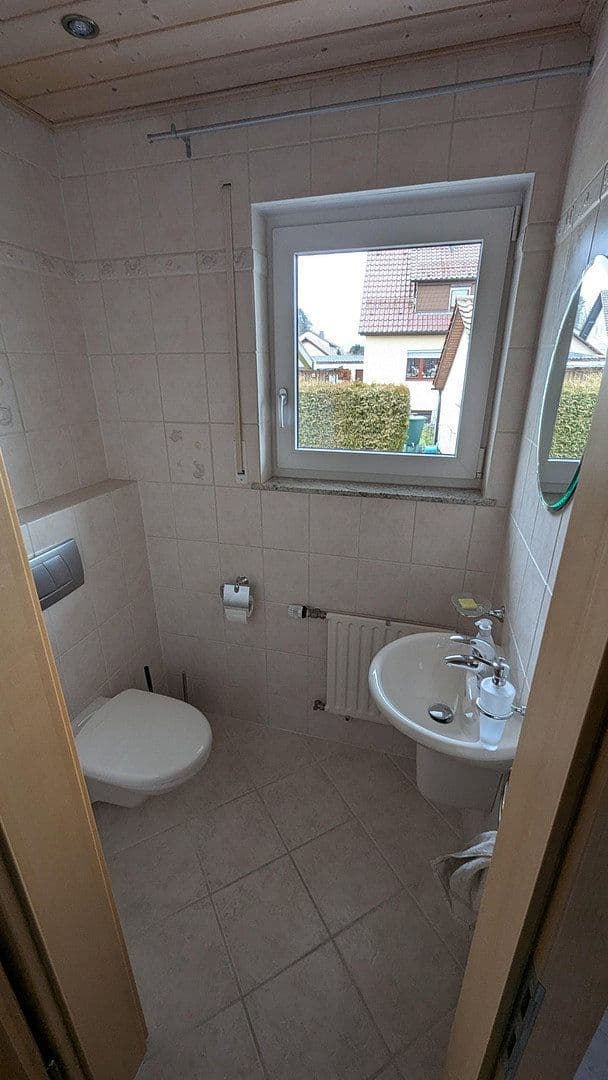 Predaj domu 247 m², pozemok 838 m², Bad Liebenzell, Bádensko-Wurttembersko Predaj domu 247 m², pozemok 838 m², Bad Liebenzell, Bádensko-Wurttembersko