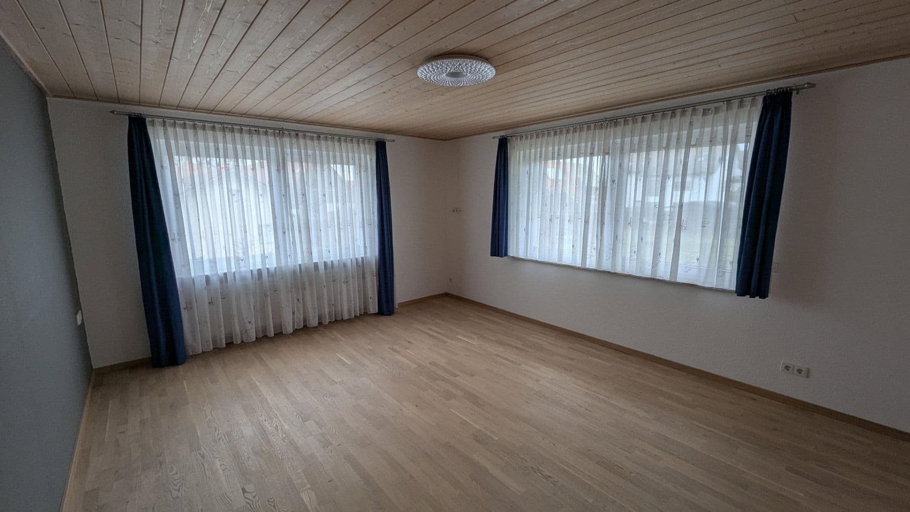 Predaj domu 247 m², pozemok 838 m², Bad Liebenzell, Bádensko-Wurttembersko Predaj domu 247 m², pozemok 838 m², Bad Liebenzell, Bádensko-Wurttembersko
