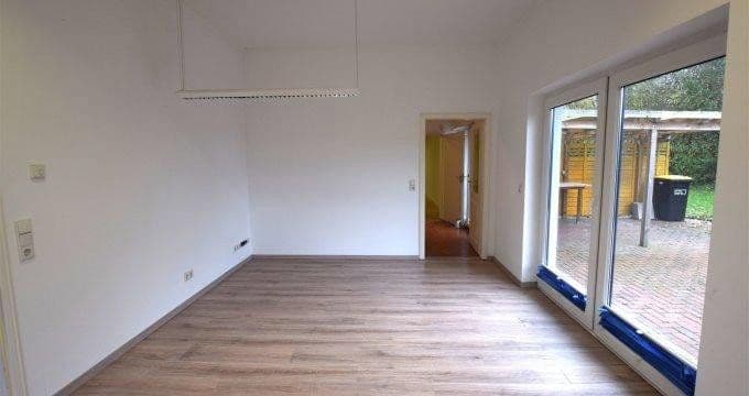 Predaj nebytového priestoru 2.680 m², Felder Straße 2, Bredenbek, Šlezvicko-Holštajnsko Predaj nebytového priestoru 2.680 m², Felder Straße 2, Bredenbek, Šlezvicko-Holštajnsko