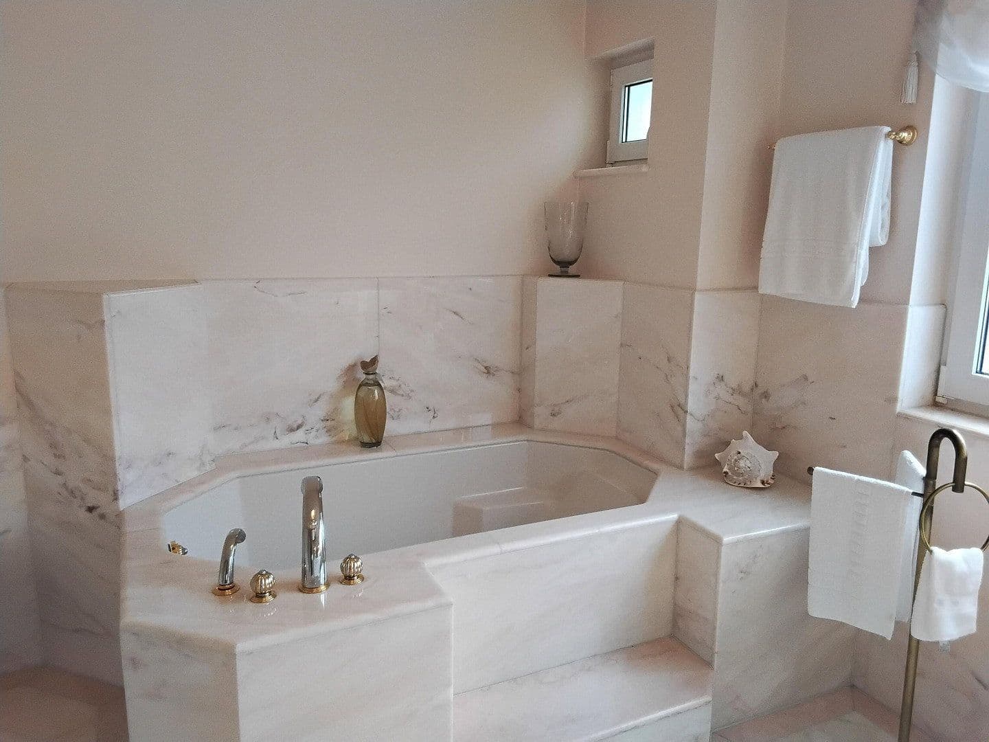 Predaj bytu 4-izbový 126 m², Neustadt, Porýnie-Falcko Predaj bytu 4-izbový 126 m², Neustadt, Porýnie-Falcko