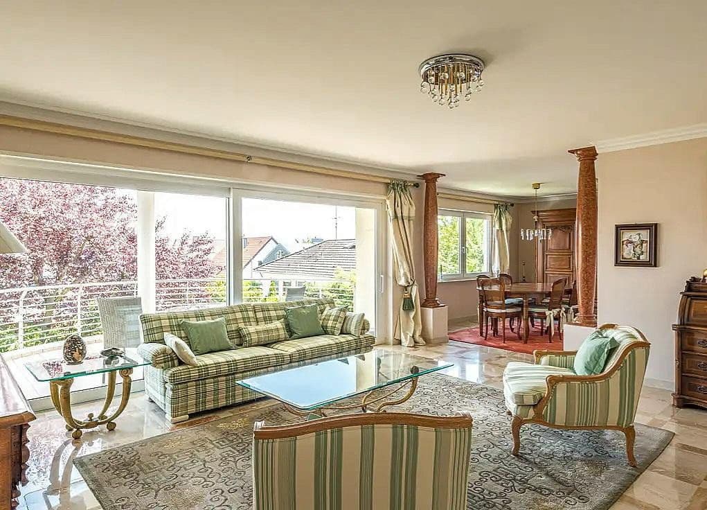 Predaj bytu 4-izbový 126 m², Neustadt, Porýnie-Falcko Predaj bytu 4-izbový 126 m², Neustadt, Porýnie-Falcko