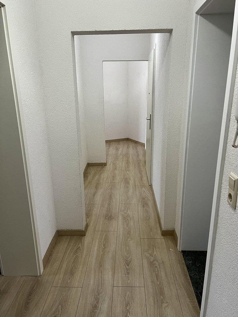 Prenájom bytu 3-izbový 73 m², Turmstrasse 18, Dessau, Sasko-Anhaltsko Prenájom bytu 3-izbový 73 m², Turmstrasse 18, Dessau, Sasko-Anhaltsko