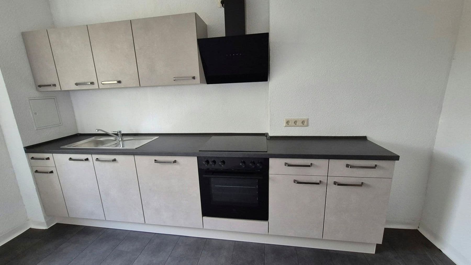 Prenájom bytu 3-izbový 73 m², Turmstrasse 18, Dessau, Sasko-Anhaltsko Prenájom bytu 3-izbový 73 m², Turmstrasse 18, Dessau, Sasko-Anhaltsko