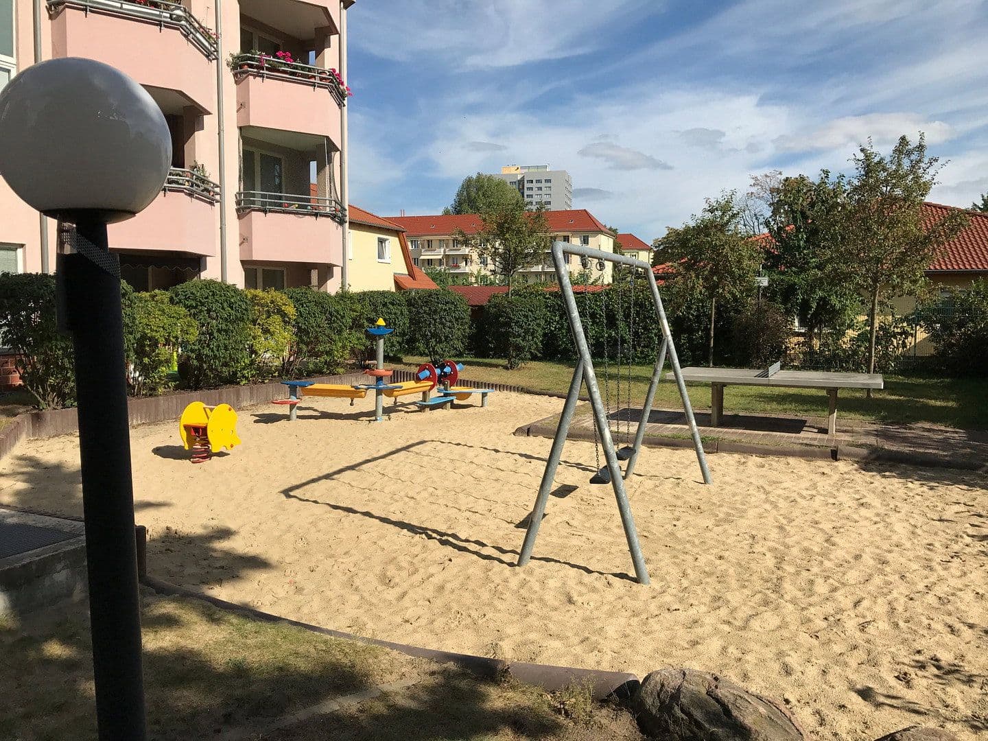 Predaj bytu 2-izbový 70 m², Einbecker Str. 64 d, Berlin-Lichtenberg, Berlín Predaj bytu 2-izbový 70 m², Einbecker Str. 64 d, Berlin-Lichtenberg, Berlín