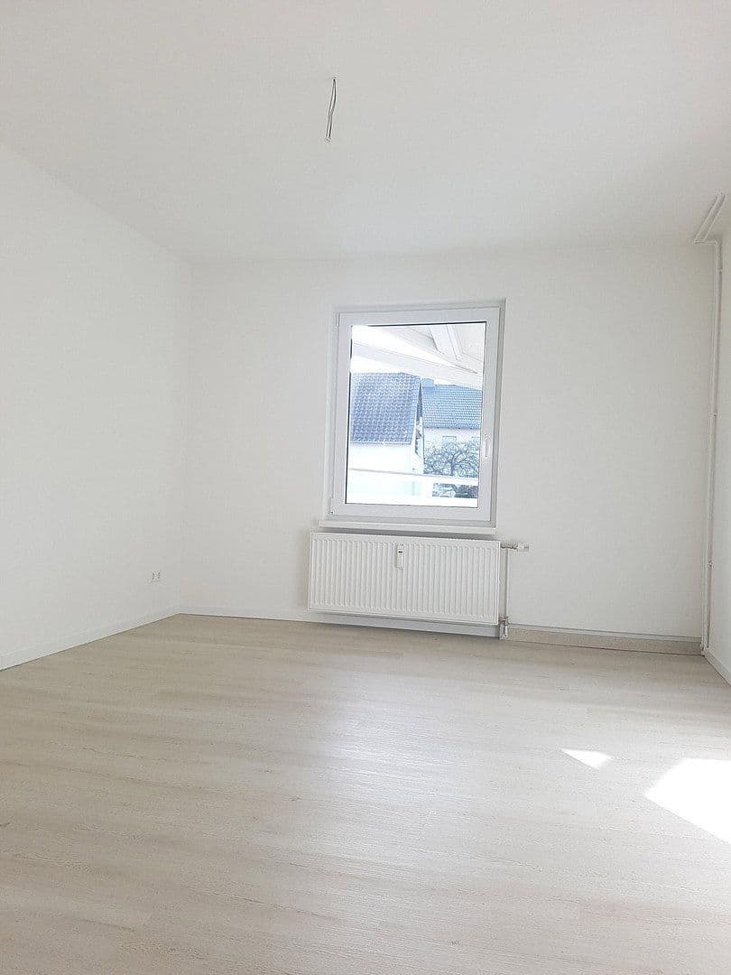 Prenájom bytu 3-izbový 67 m², Königsberger Straße 83, Wolfsburg, Dolné Sasko Prenájom bytu 3-izbový 67 m², Königsberger Straße 83, Wolfsburg, Dolné Sasko