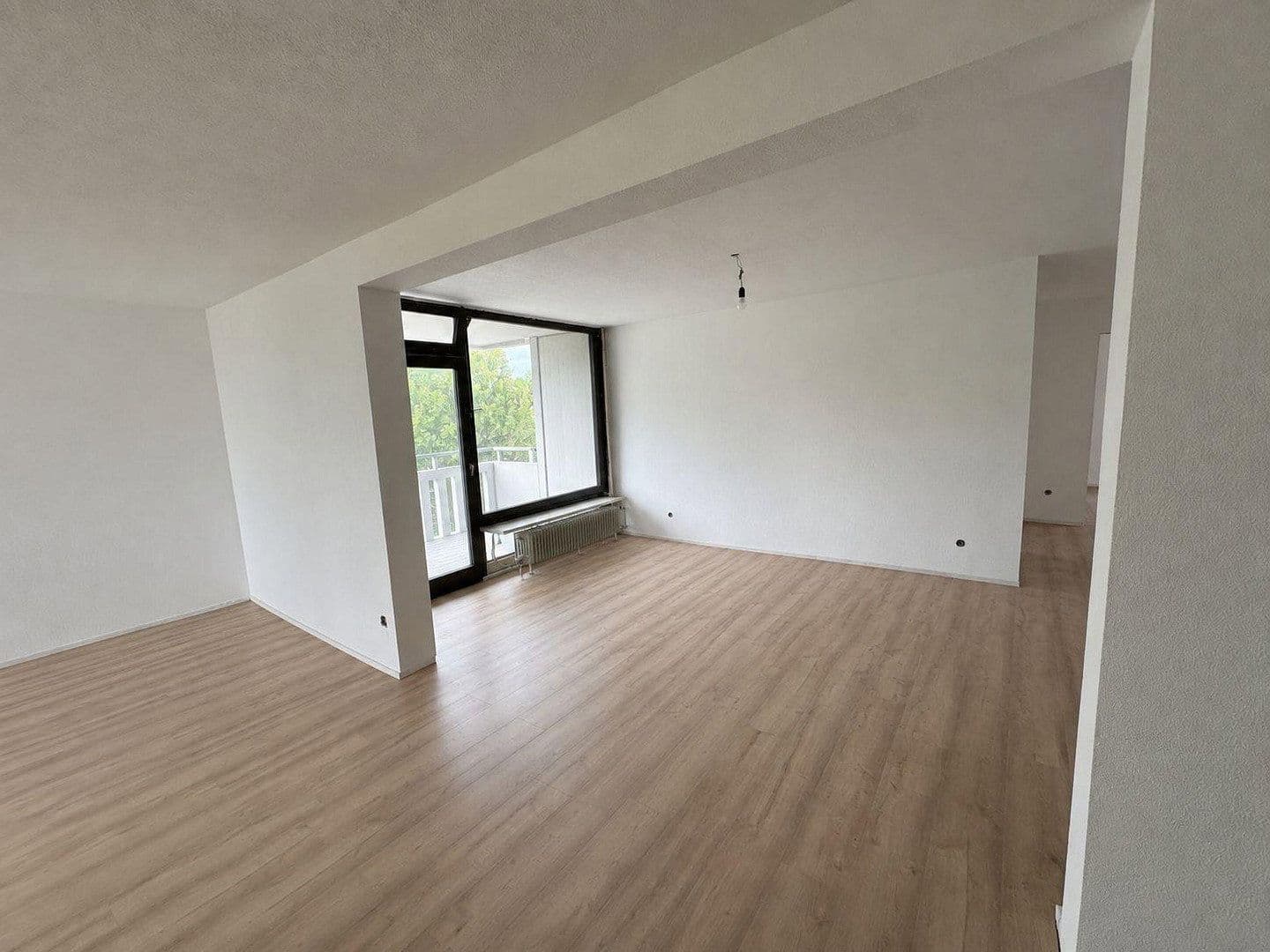 Prenájom bytu 3-izbový 114 m², Bietigheim-Bissingen, Bádensko-Wurttembersko Prenájom bytu 3-izbový 114 m², Bietigheim-Bissingen, Bádensko-Wurttembersko