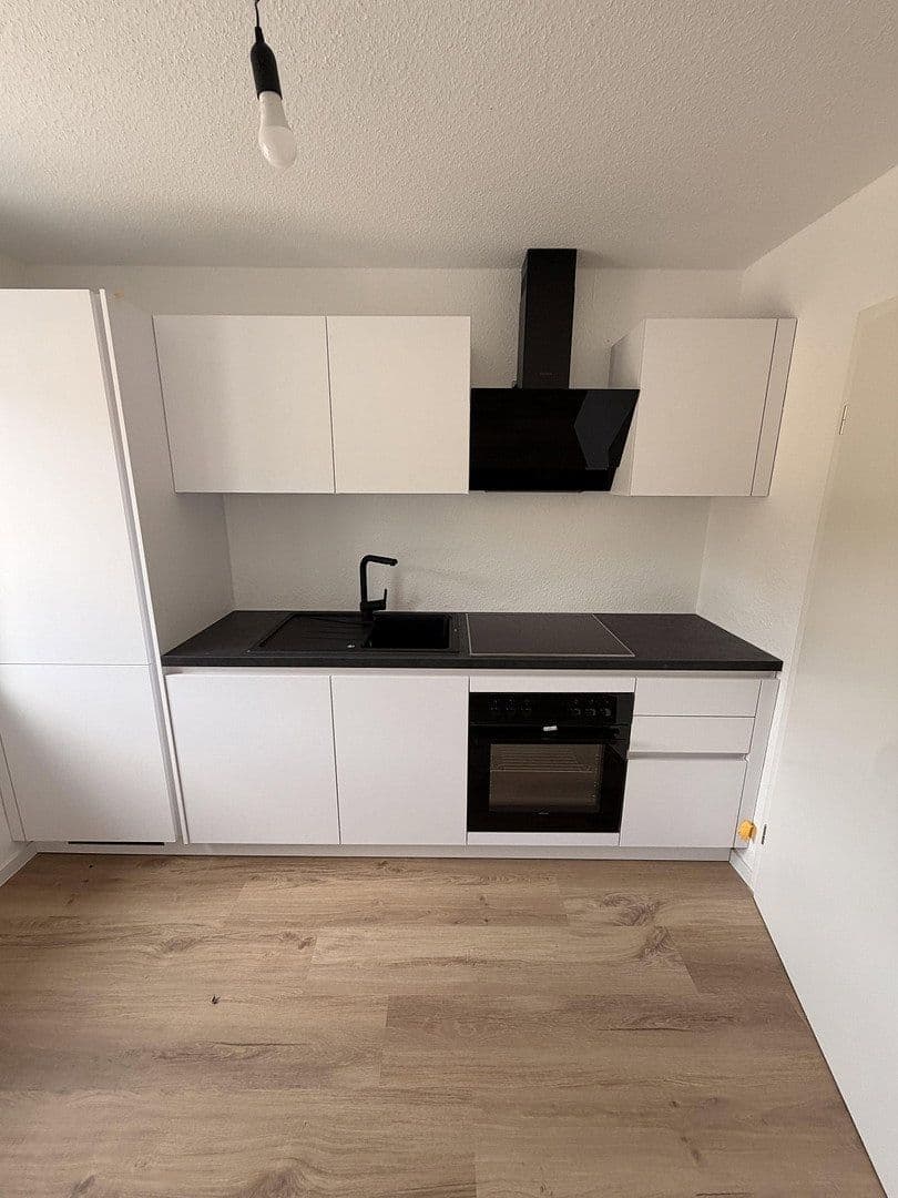 Prenájom bytu 3-izbový 72 m², Daimlerstr 12, Ebersbach an der Fils, Bádensko-Wurttembersko Prenájom bytu 3-izbový 72 m², Daimlerstr 12, Ebersbach an der Fils, Bádensko-Wurttembersko