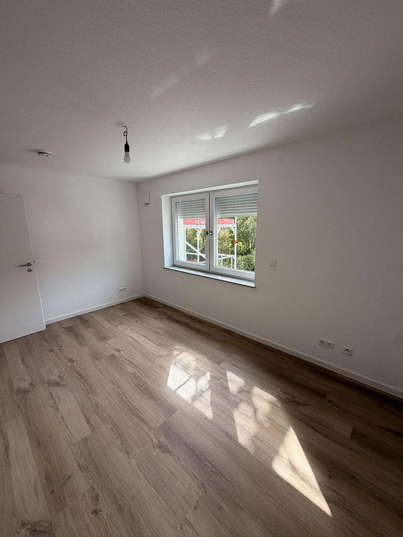 Prenájom bytu 3-izbový 72 m², Daimlerstr 12, Ebersbach an der Fils, Bádensko-Wurttembersko Prenájom bytu 3-izbový 72 m², Daimlerstr 12, Ebersbach an der Fils, Bádensko-Wurttembersko