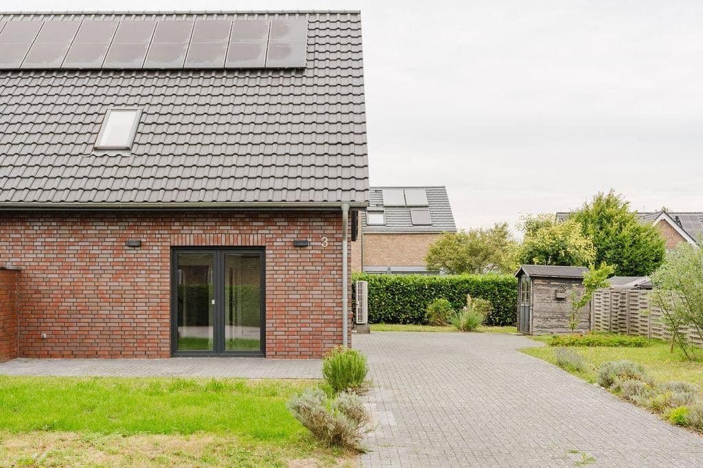 Predaj domu 118 m², pozemok 455 m², Winsen (Luhe), Dolné Sasko Predaj domu 118 m², pozemok 455 m², Winsen (Luhe), Dolné Sasko