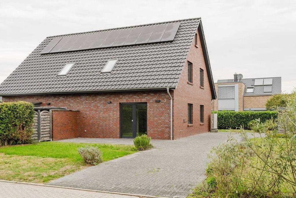 Predaj domu 118 m², pozemok 455 m², Winsen (Luhe), Dolné Sasko Predaj domu 118 m², pozemok 455 m², Winsen (Luhe), Dolné Sasko