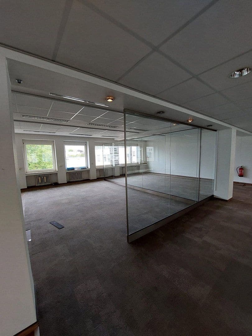 Prenájom kancelárie 286 m², Jakobistr. 3-5, Düsseldorf, Severné Porýnie - Westfálsko Prenájom kancelárie 286 m², Jakobistr. 3-5, Düsseldorf, Severné Porýnie - Westfálsko