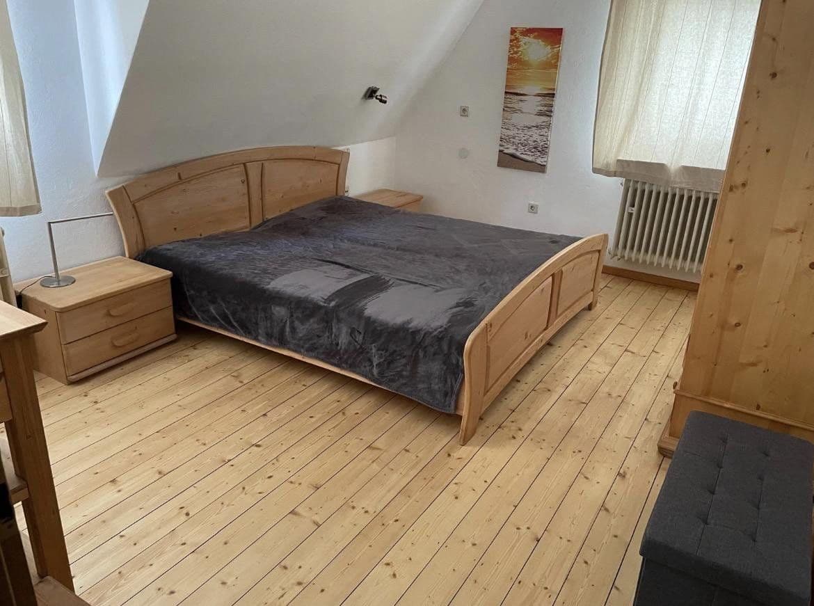 Predaj domu 204 m², pozemok 742 m², Rotenburg an der Fulda, Hesensko Predaj domu 204 m², pozemok 742 m², Rotenburg an der Fulda, Hesensko
