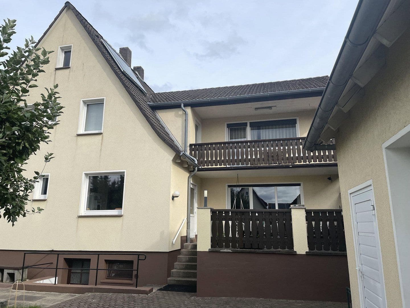 Predaj domu 204 m², pozemok 742 m², Rotenburg an der Fulda, Hesensko Predaj domu 204 m², pozemok 742 m², Rotenburg an der Fulda, Hesensko