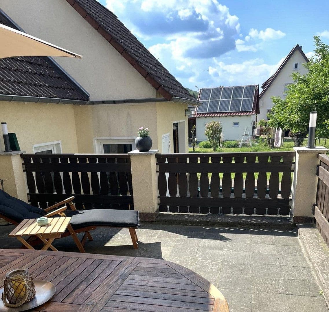 Predaj domu 204 m², pozemok 742 m², Rotenburg an der Fulda, Hesensko Predaj domu 204 m², pozemok 742 m², Rotenburg an der Fulda, Hesensko