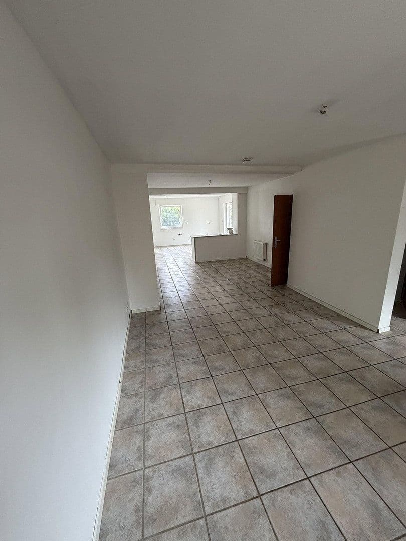 Prenájom domu 135 m², pozemok 360 m², Zülpich, Severné Porýnie - Westfálsko Prenájom domu 135 m², pozemok 360 m², Zülpich, Severné Porýnie - Westfálsko