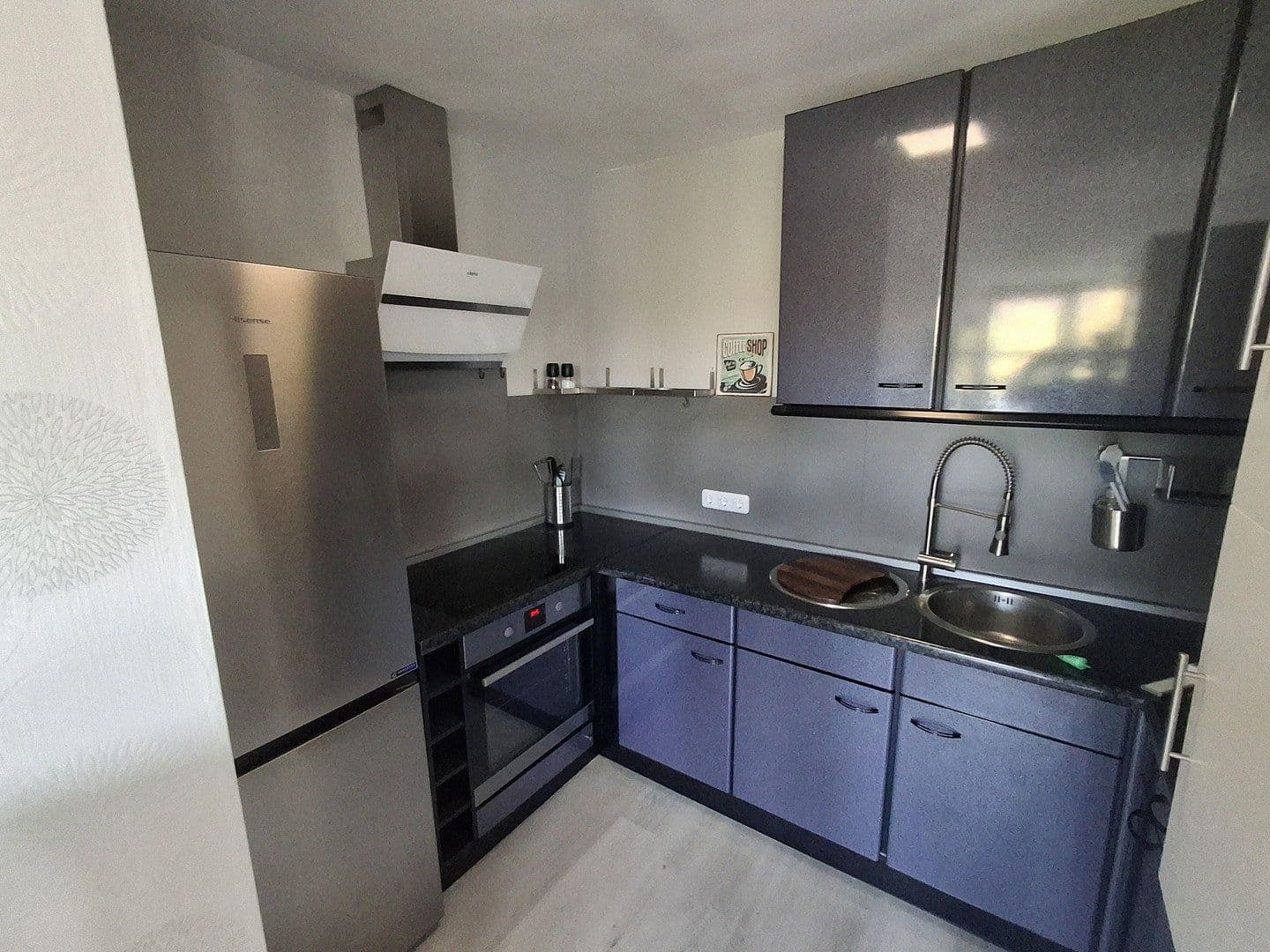 Prenájom bytu 3-izbový 73 m², Bonn, Severné Porýnie - Westfálsko Prenájom bytu 3-izbový 73 m², Bonn, Severné Porýnie - Westfálsko