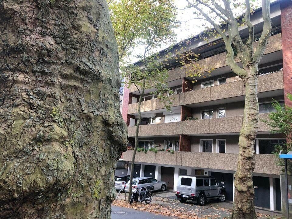 Prenájom bytu 4-izbový 100 m², Augustastraße, Wuppertal, Severné Porýnie - Westfálsko Prenájom bytu 4-izbový 100 m², Augustastraße, Wuppertal, Severné Porýnie - Westfálsko
