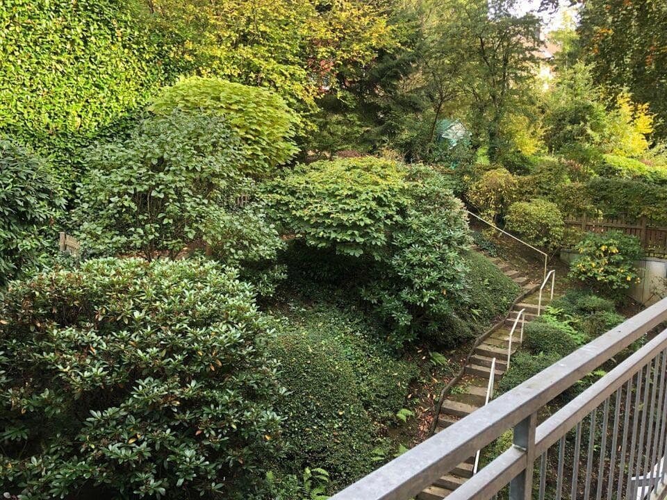 Prenájom bytu 4-izbový 100 m², Augustastraße, Wuppertal, Severné Porýnie - Westfálsko Prenájom bytu 4-izbový 100 m², Augustastraße, Wuppertal, Severné Porýnie - Westfálsko