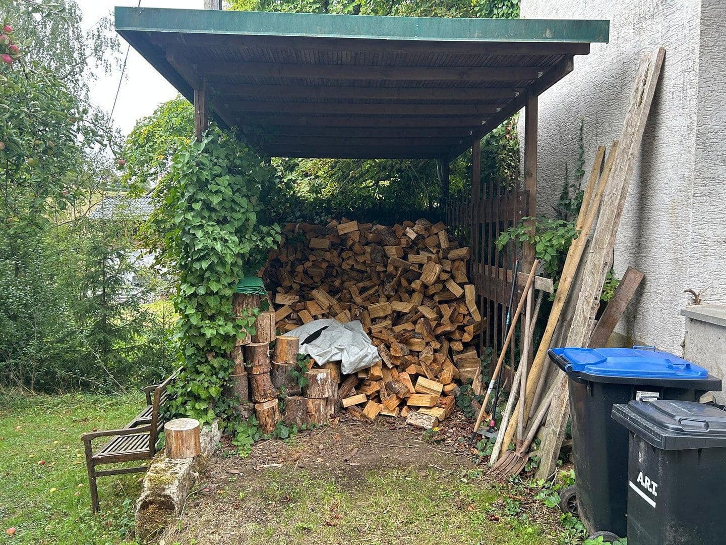 Predaj domu 132 m², pozemok 634 m², Neroth, Porýnie-Falcko Predaj domu 132 m², pozemok 634 m², Neroth, Porýnie-Falcko